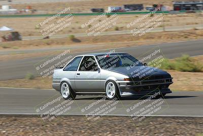media/Oct-01-2022-Team Topak Racing (Sat) [[f860fb51be]]/2-Inter Low 2/session 1 turn 3/